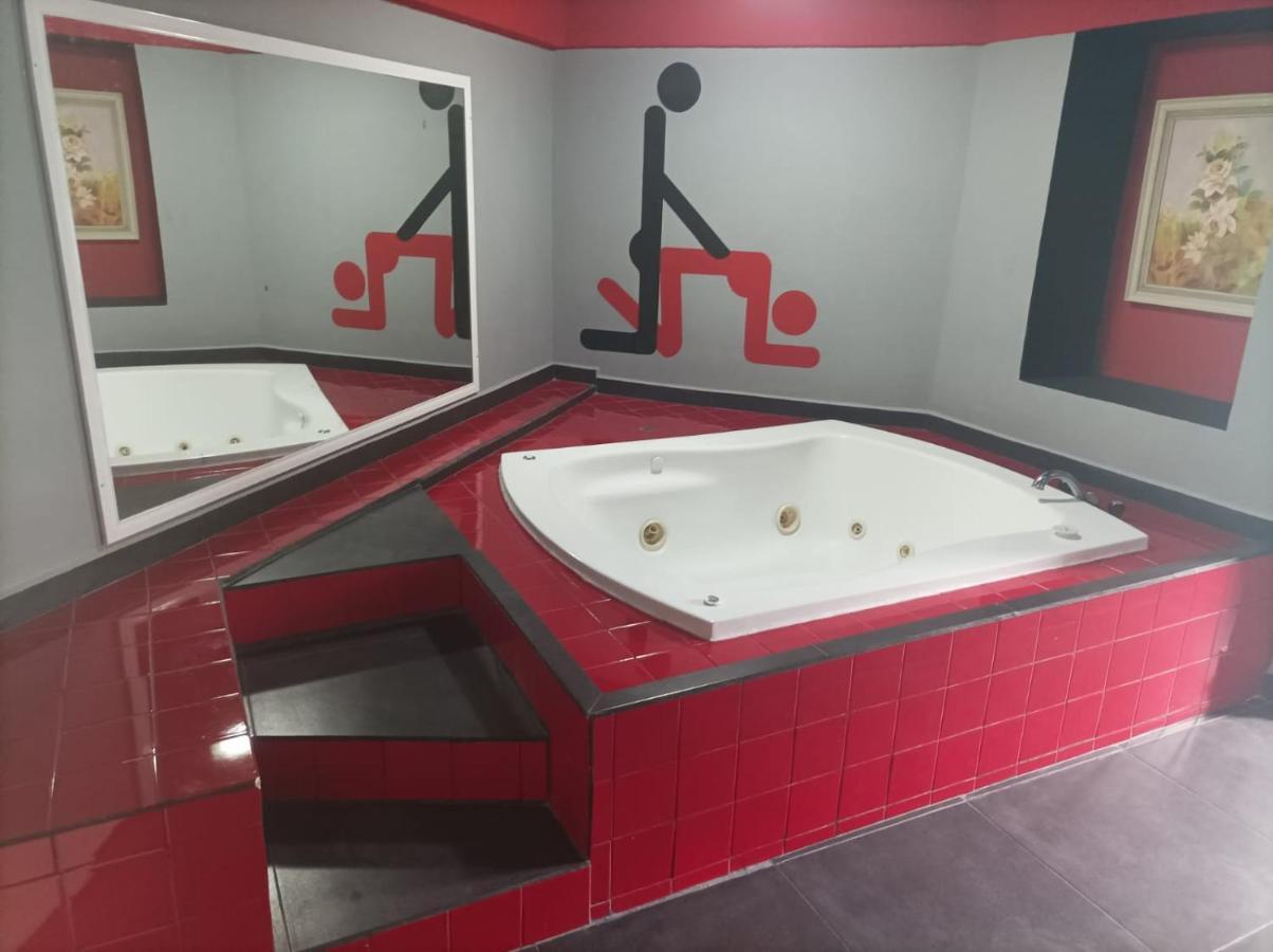 ג'אלאפה La Selva Auto Hotel Adults Only מראה חיצוני תמונה